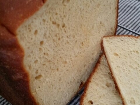 膨らみました☆低糖質HBで大豆粉100%のパン